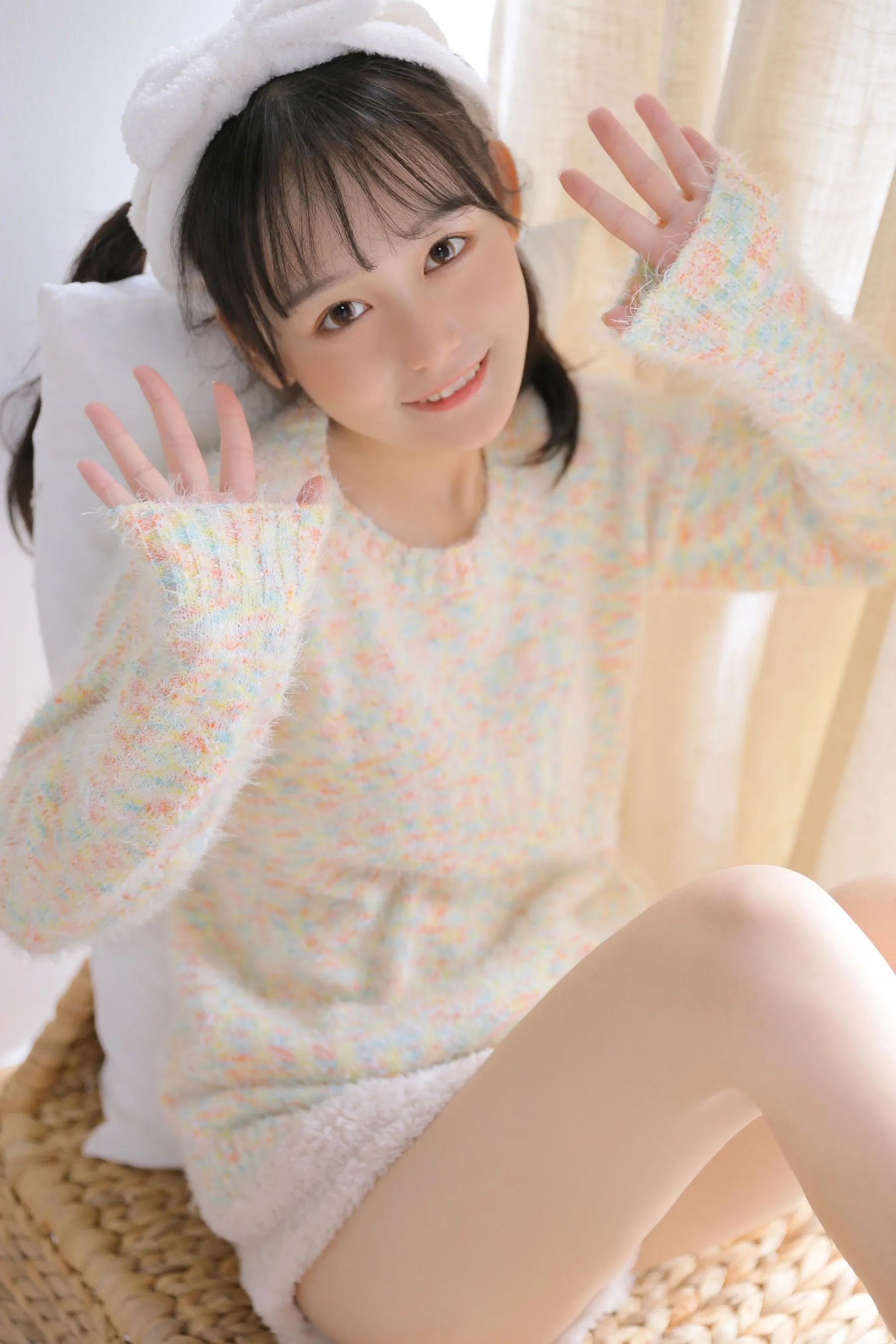 [YITUYU艺图语]2022.09.12 甜甜蛋糕 满杯谌谌 [25P]插图2